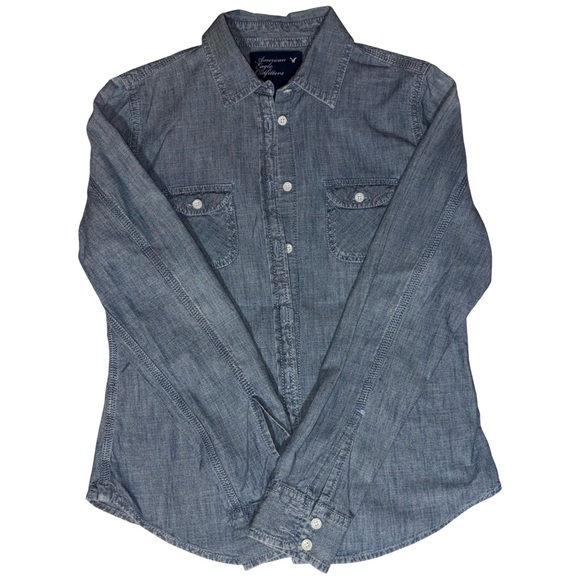 American Eagle Chambray Button Down Shirt Women’s Size S Lightweight Denim Top - Picture 3 of 5